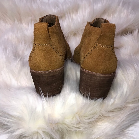 Madewell Grayson Brogue Chelsea, Size 9.5 - Picture 5 of 10